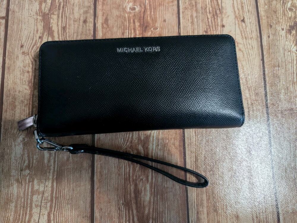 Michael Kors Jet Set Travel Large Continental Wallet Black Saffiano Leather Wris